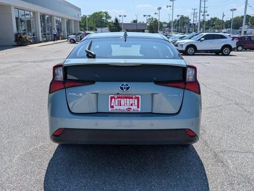2020 Toyota Prius LE