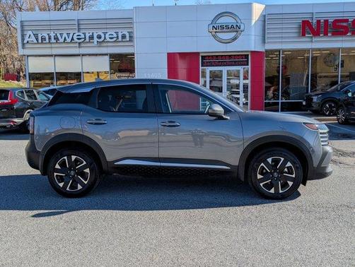 2025 Nissan Kicks SV