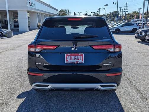 2025 Mitsubishi Outlander PHEV SE