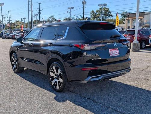 2025 Mitsubishi Outlander SEL
