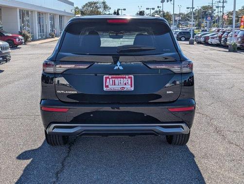 2025 Mitsubishi Outlander SEL