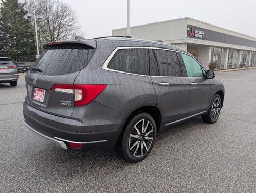 2022 Honda Pilot Touring 7-Passenger