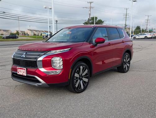 2025 Mitsubishi Outlander SE
