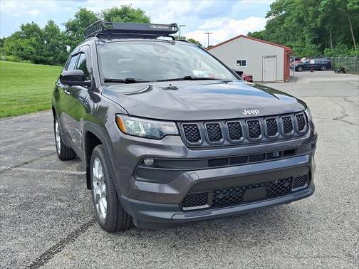 2023 Jeep Compass Latitude Lux FWD