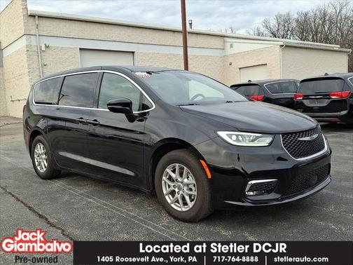 2025 Chrysler Pacifica Select