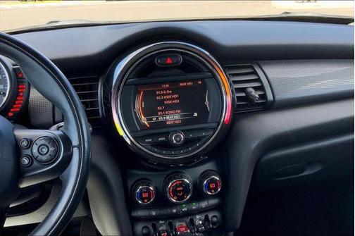 2017 MINI Hardtop Cooper