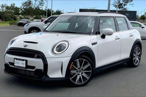 2024 MINI Hardtop Cooper S