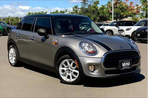 2017 MINI Hardtop Cooper