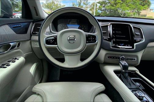 Pebble Grey Metallic 2020 Volvo XC90 T6 Inscription