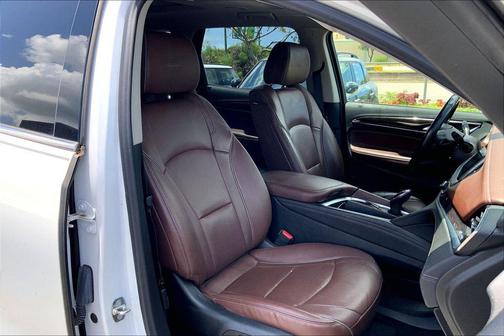 White Frost 2018 Buick Enclave Avenir