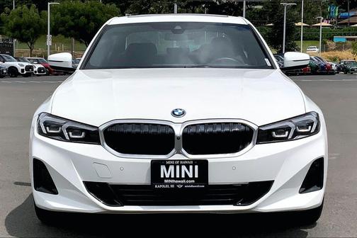 Alpine White 2024 BMW 330e 330e iPerformance