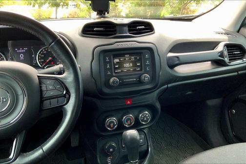 2017 Jeep Renegade Altitude