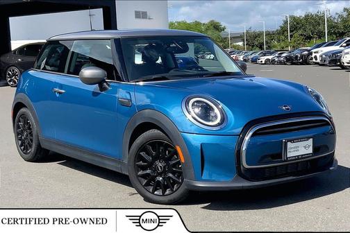 Island Blue Metallic 2024 MINI Hardtop Signature