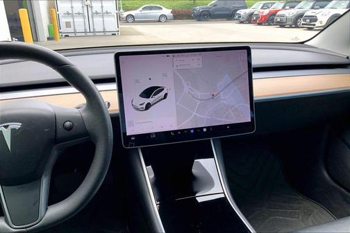 Pearl White Multi-Coat 2020 Tesla Model 3 Standard Range Plus