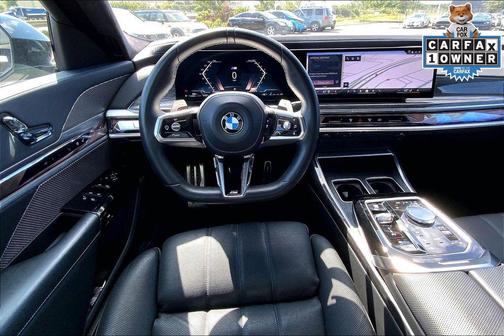 2023 BMW 740 i