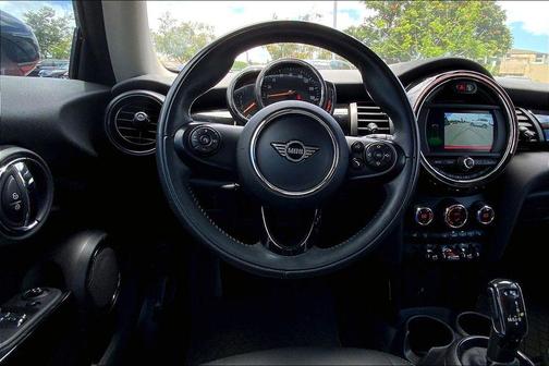 Chili Red 2020 MINI Hardtop Cooper