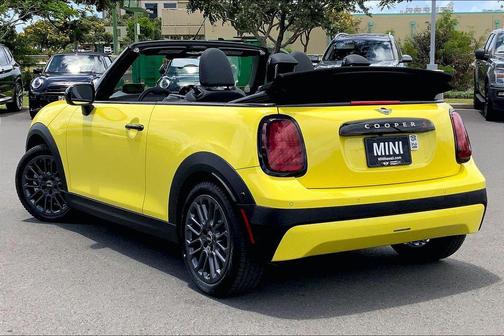 Sunny Side Yellow 2026 MINI Convertible Cooper S