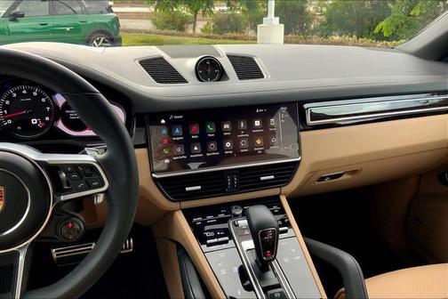 2023 Porsche Cayenne S