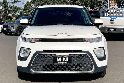 Snow White Pearl 2022 Kia Soul LX