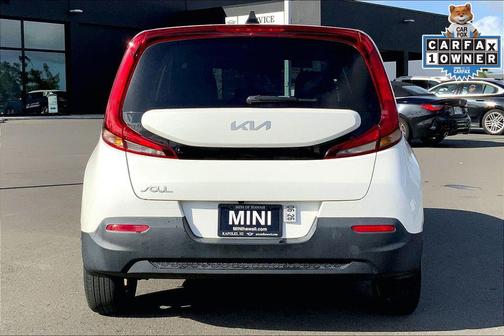 Snow White Pearl 2022 Kia Soul LX