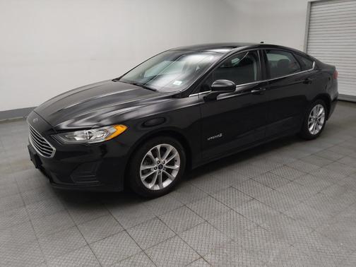 Agate Black 2019 Ford Fusion Hybrid SE