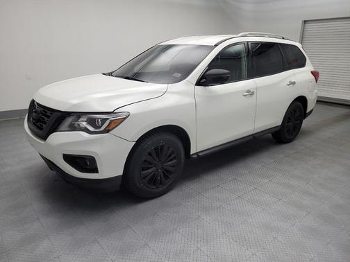 2019 Nissan Pathfinder SL