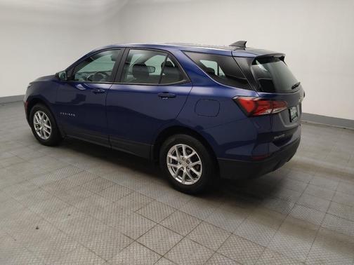 Blue Glow Metallic 2022 Chevrolet Equinox LS