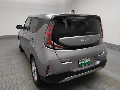 Gray 2025 Kia Soul LX