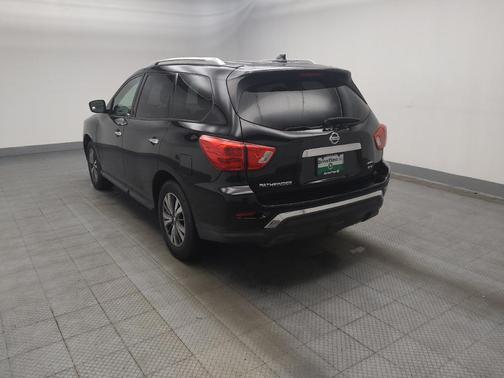 Magnetic Black Pearl 2020 Nissan Pathfinder SV 4WD