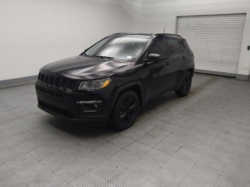 Diamond Black Crystal Pearlcoat 2019 Jeep Compass Latitude