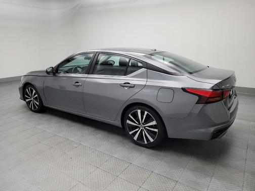 2021 Nissan Altima SR FWD