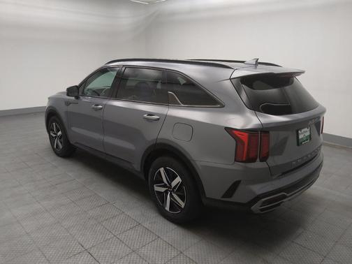 Everlasting Silver 2022 Kia Sorento S