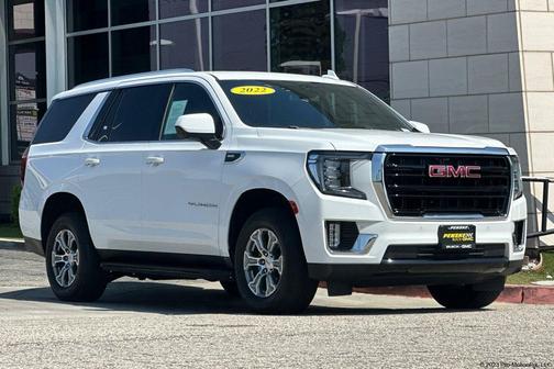 Summit White 2022 GMC Yukon SLE