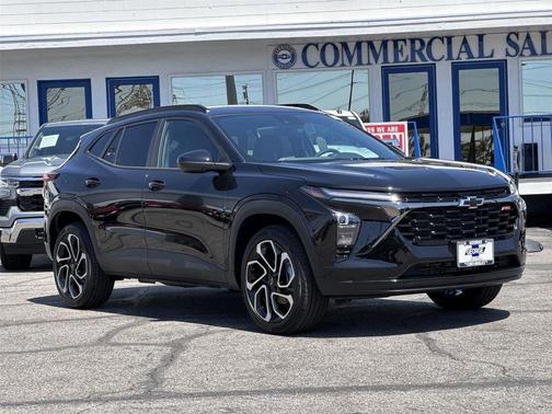 Black 2026 Chevrolet Trax 2RS