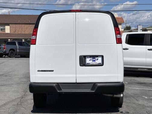 2026 Chevrolet Express 2500 Work Van