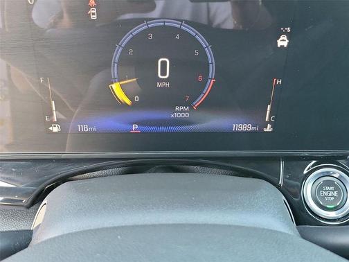 White 2024 Chevrolet Trax 2RS