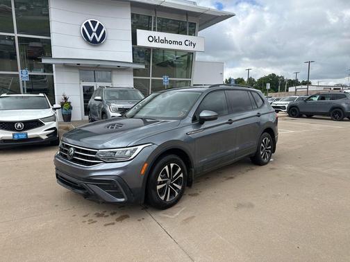 Platinum Gray Metallic 2024 Volkswagen Tiguan 2.0T S
