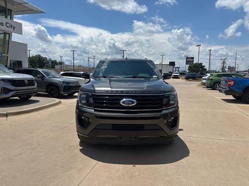 Magnetic 2021 Ford Expedition Limited