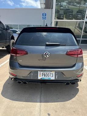 2018 Volkswagen Golf R 2.0T w/DCC & Navigation