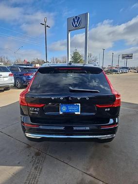 2023 Volvo XC60 B5 Plus Bright Theme