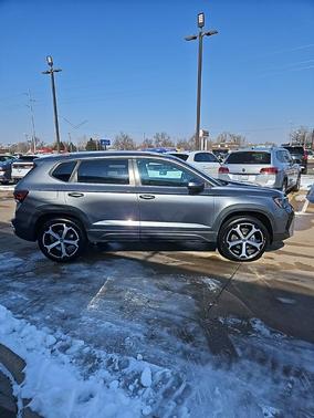 2025 Volkswagen Taos 1.5T SEL