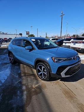 2025 Volkswagen Taos 1.5T SEL
