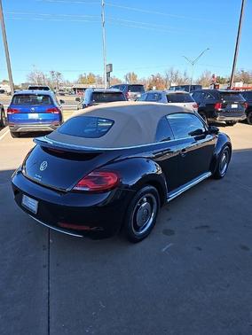 2018 Volkswagen Beetle 2.0T Coast