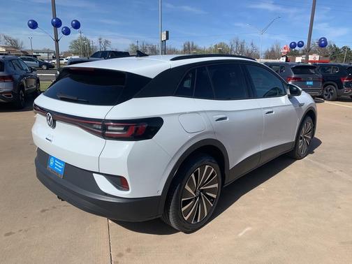 2025 Volkswagen ID.4 Pro