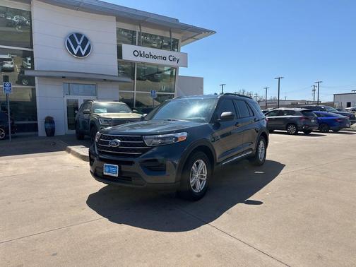 Stone Blue Metallic 2022 Ford Explorer XLT