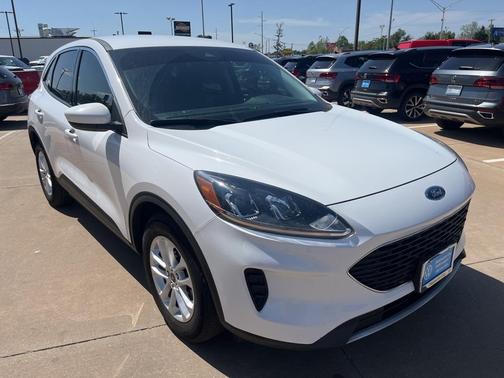 2021 Ford Escape SE