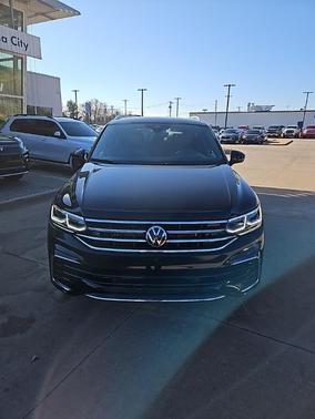 2024 Volkswagen Tiguan 2.0T SEL R-Line