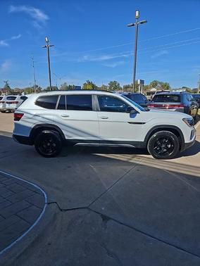 2026 Volkswagen Atlas PEAK EDITION