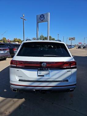 2026 Volkswagen Atlas PEAK EDITION