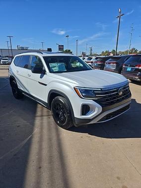 2026 Volkswagen Atlas PEAK EDITION